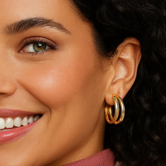 ๐Minimalist Double C Hoop Earrings 18K Gold Plated Stainless Steel Trending - Picture 1 of 13